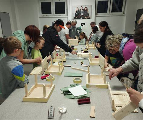 Foto z workshopu ukazujúce úpravy koncovok na B King
