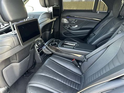 Infografika: Mercedes-Benz S 560 - klíčové parametry a výbava