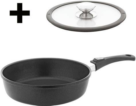 kvalitní povrch pánví na indukci