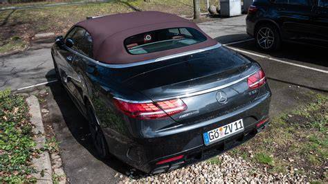 Merced es-Benz S63 AMG Cabrio exkluzivní výbava