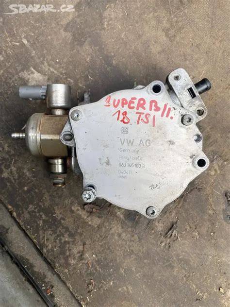 Audi 80 brzdové vakuové čerpadlo detail