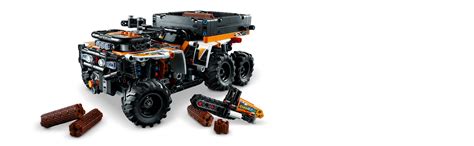 Ilustrace dítěte skládajícího LEGO Technic terénní vozidlo