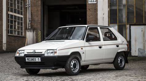 Škoda Favorit historické foto