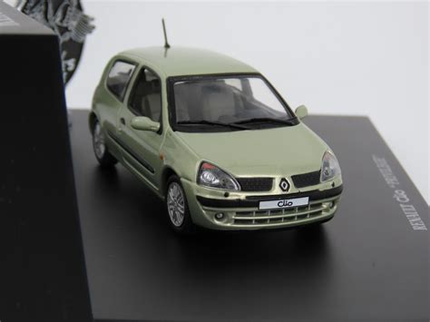 Barvový vzorník Renault pro Clio a podobné modely