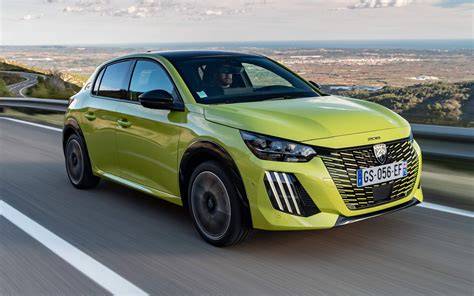 Infografika: tok výroby Peugeot 208 v Trnavě - od lisovny po výstupní kontrolu