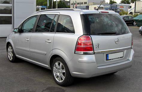 Opel Zafira B ochrana prahů a blatníků vizuálně