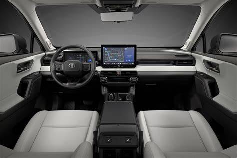Toyota RAV4 exteriér a interiér