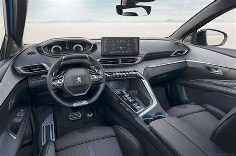 Interiér Peugeot 3008 s Panoramic i-Cockpit a 21