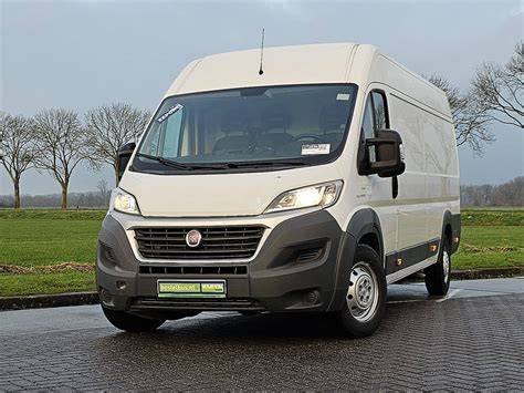 Infografika: Porovnání verzí Ducato Maxi vs. standardní