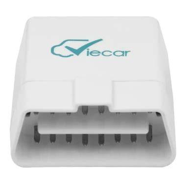 OBDII bluetooth adaptér připojený do zásuvky