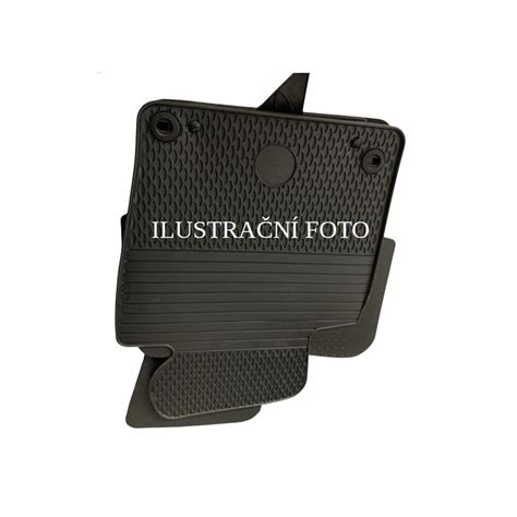 porovnání gumových koberců Peugeot 306