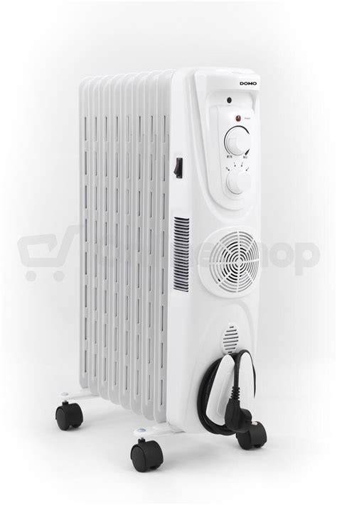 radiátor s ventilátorem a konektorem