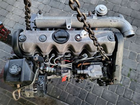 VW Transporter T4 motor 2.5 TDI - detail zdvihového objemu