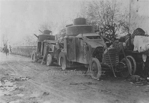 historické obrněné automobily Lancia OA