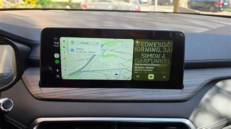 Android Auto na displeji auta