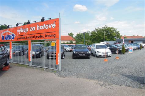 autobazar prodejní plocha ojetých vozů