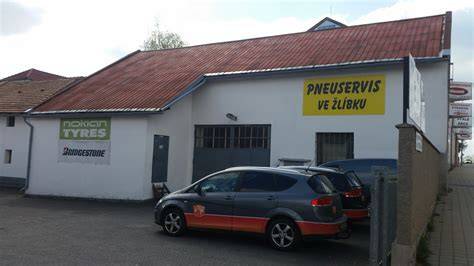 inzertní vizuál servis a pneuservis
