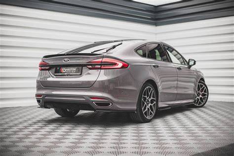Interiér a jízdní vlastnosti Ford Mondeo ST-line