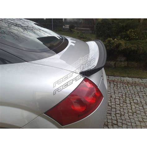 Shodný vzhled a montážní detaily spoileru