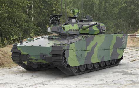 Infografika dvou hlavních BVP a CV90