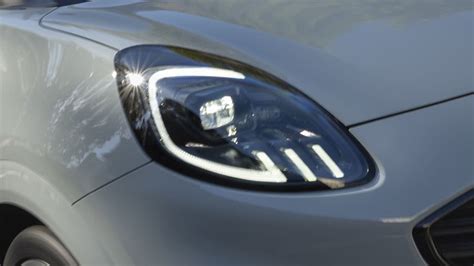Ford Puma přední LED Matrix světlomety