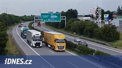 vizualizace zákazu předjíždění na dálnicích