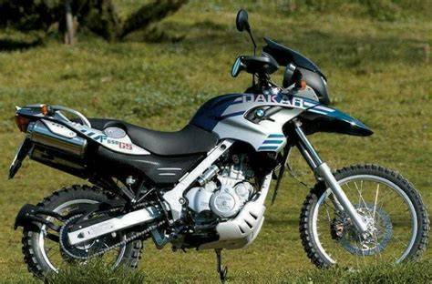 BMW F-650GS-Dakar-terénní záběr