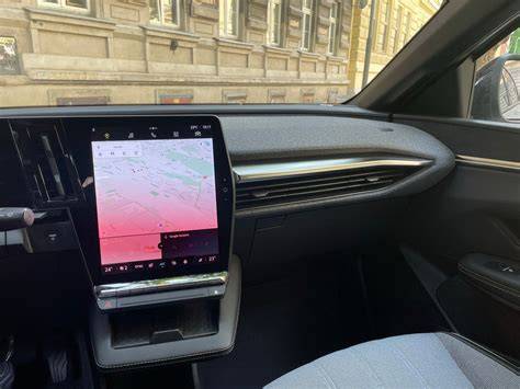 Středový displej R-Link II v Renault Mégane