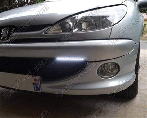 Rozměry a homologační značky světel DRL