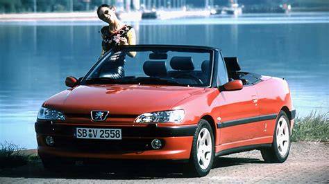 Obrázek: Peugeot 306 Cabriolet - klasická plátěná skládací střecha