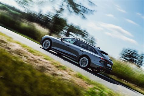 Infografika: vývoj generací Audi A6