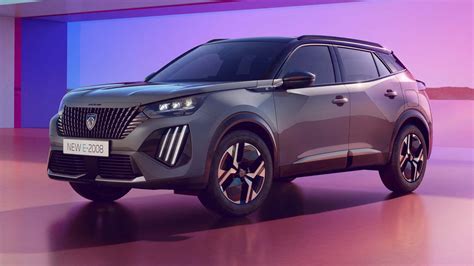infografika porovnání motorů Peugeot 2008