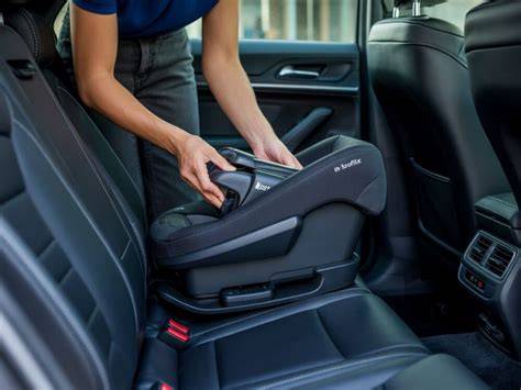 ilustracni obrazek Isofix montaz