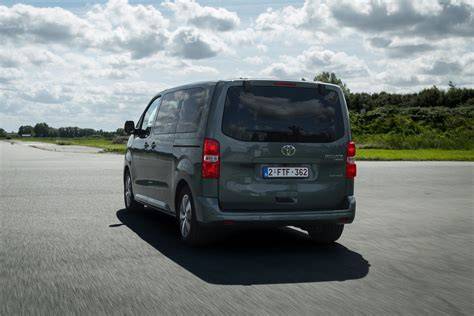 Toyota Proace Verso - asijská spolehlivost pro rodiny