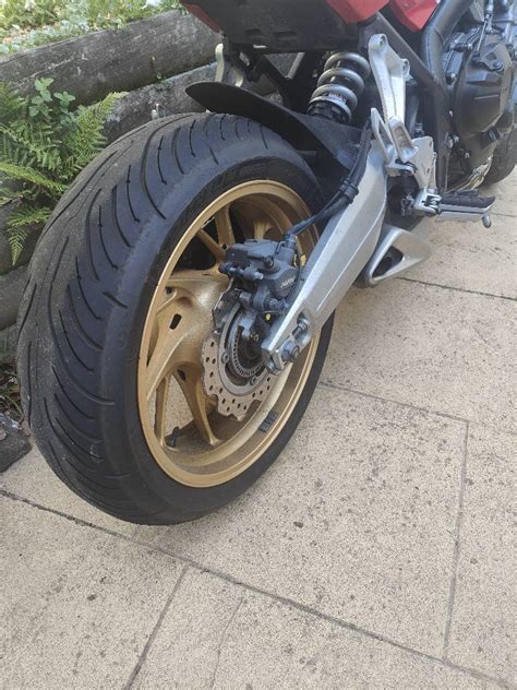 diagram zvukového porovnání výfuků CB650F