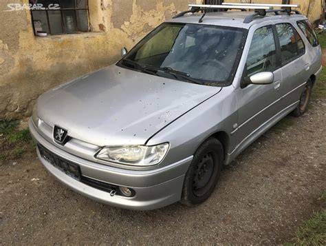 peugeot-306-dily-predni-naraznik