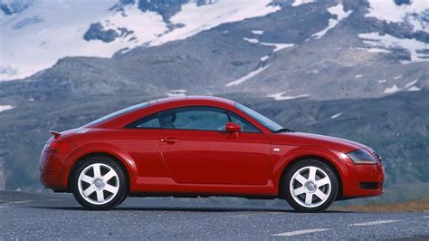 Infografika: Rozložení pohonného ústrojí a verzí motorů v Audi TT 1998-2006
