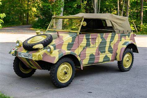 vintage volkswagen díly nafocené skladové foto