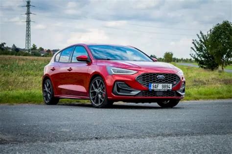 grafické srovnání zrychlení Focus 3