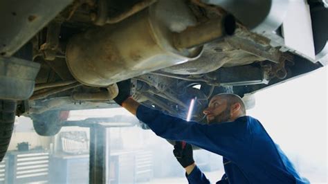 vizualizace výfukového systému v automobilu