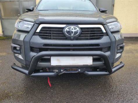 Naviják montáž ilustrace pro Hilux