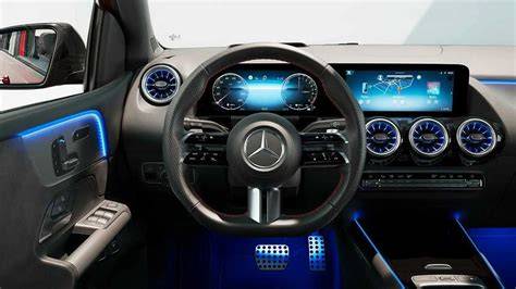 mercedes-b-class-interier-space