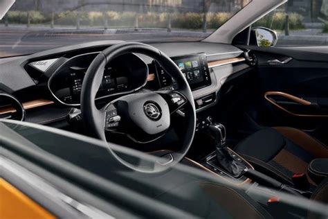 Detailní pohled na exteriér a interiér vozu Škoda Fabia