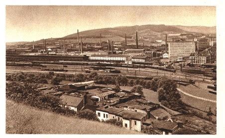 Historická fotografie továrny Dodge v Evropě