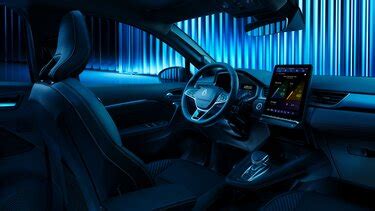 Ilustrace interiéru vozu Renault SYMBIOZ s futuristickými prvky