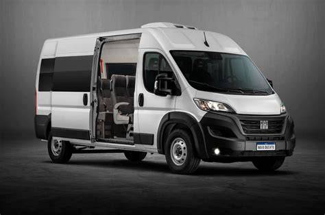 Fiat Ducato v provozu na dálniční trase s náročným stoupáním