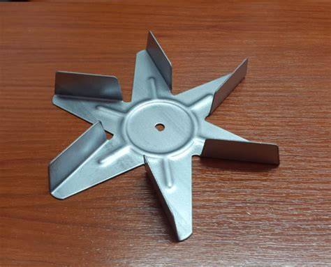 Rozborka motorku ventilátoru a přístup k ložiskům hřídele