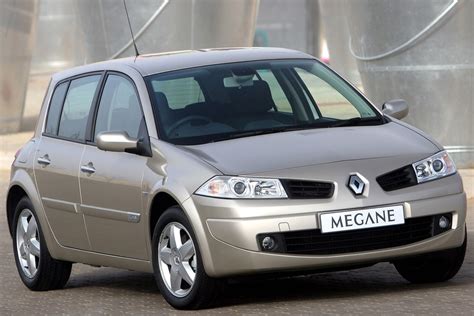 Přední část modernizovaného Renaultu Mégane II (Phase II)