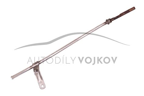 Obrázek měrky oleje s vyznačenými rysky