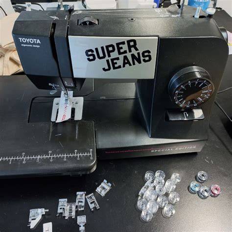 OBRÁZKA: Srovnání pohledů na design a ovládání Toyota Super Jeans